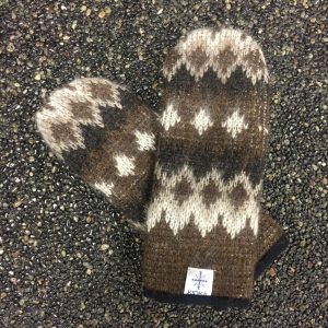 "Bernie" fleece lined mittens. Brown mittens with traditional nordic pattern in black and white. Made from Icelandic wool