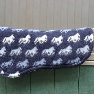 "Fákur" saddlepad horses blue. Blue saddlepad with white and lightblue horses. Made from Icelandic wool