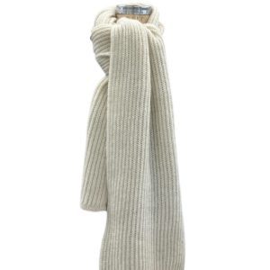 "Mjúkur" white scarf made from Icelandic wool
