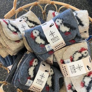 puffin pouches in blue, red and beige made from Icelandic wool. 5 for the price of 4 in this special puffin package