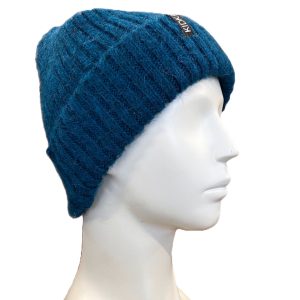 Teal wool hat knitted from Fjallalopi Icelandic wool. Rib-knit gives flexibility. Made from Icelandic wool, made in Iceland