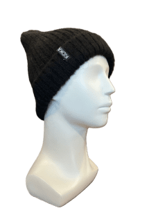 Black wool hat knitted from Fjallalopi Icelandic wool. Rib-knit gives flexibility. Made from Icelandic wool, made in Iceland