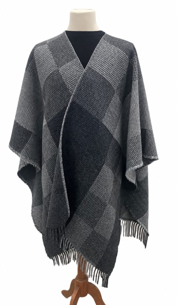 KIDKA ReCover poncho summer/winter gray.  Made from recycled yarn, 40% Icelandic wool, 60% Merino wool