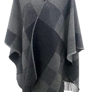 KIDKA ReCover summer/winter gray is a woven warm, sturdy and elegant wool poncho. Easy to wear & the soft, durable material keeps you warm on cooler days. Icelandic wool & Merino